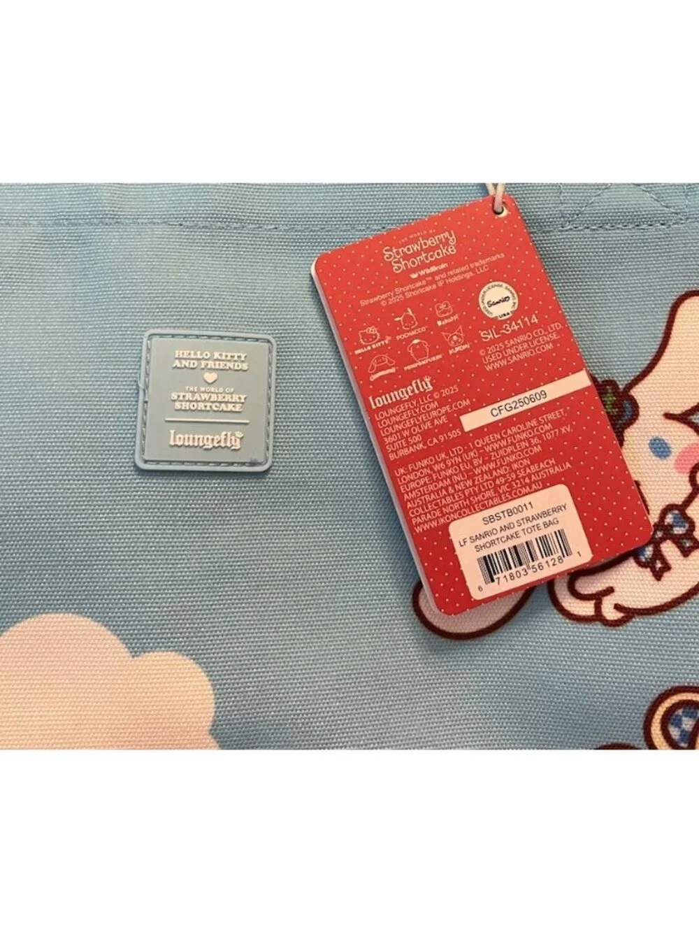 Sanrio Loungefly Hello Kitty Strawberry Shortcake Character XL Tote Bag NWT